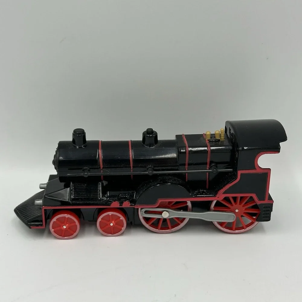 PMT‎ Holding Black Locomotive Train Flaw